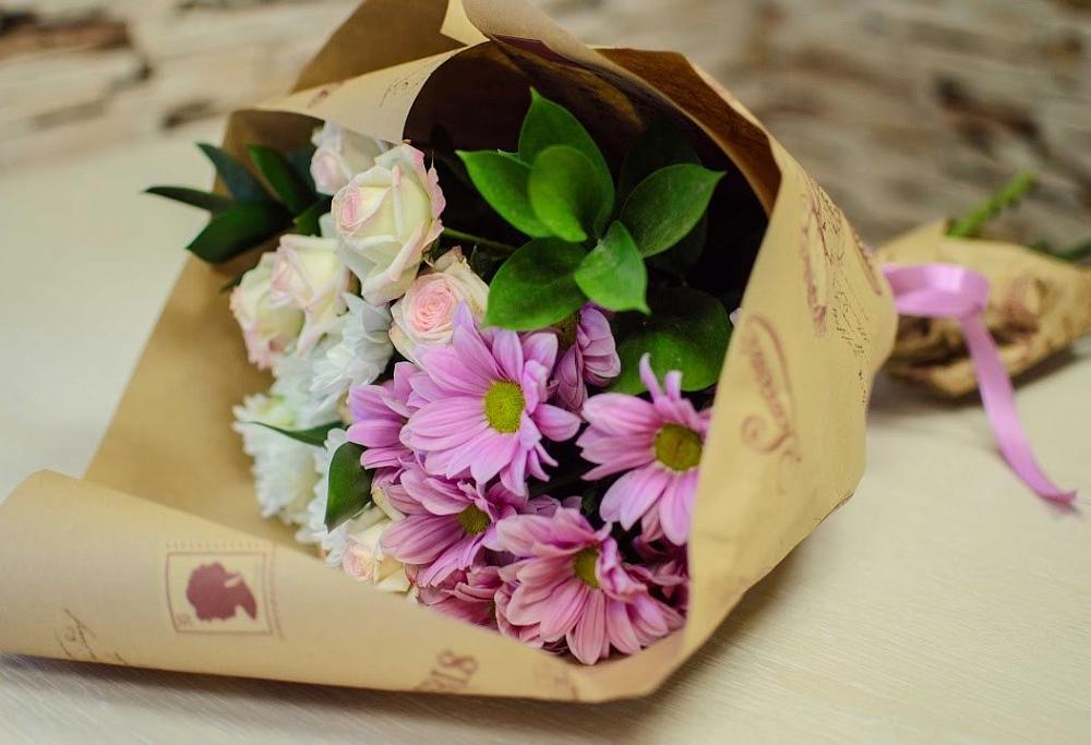 Букет цветов из: Розы и Хризантемы в Вершино-Дарасунском