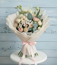Букет цветов из:  Розы и Лизиантусы в Вершино-Дарасунском