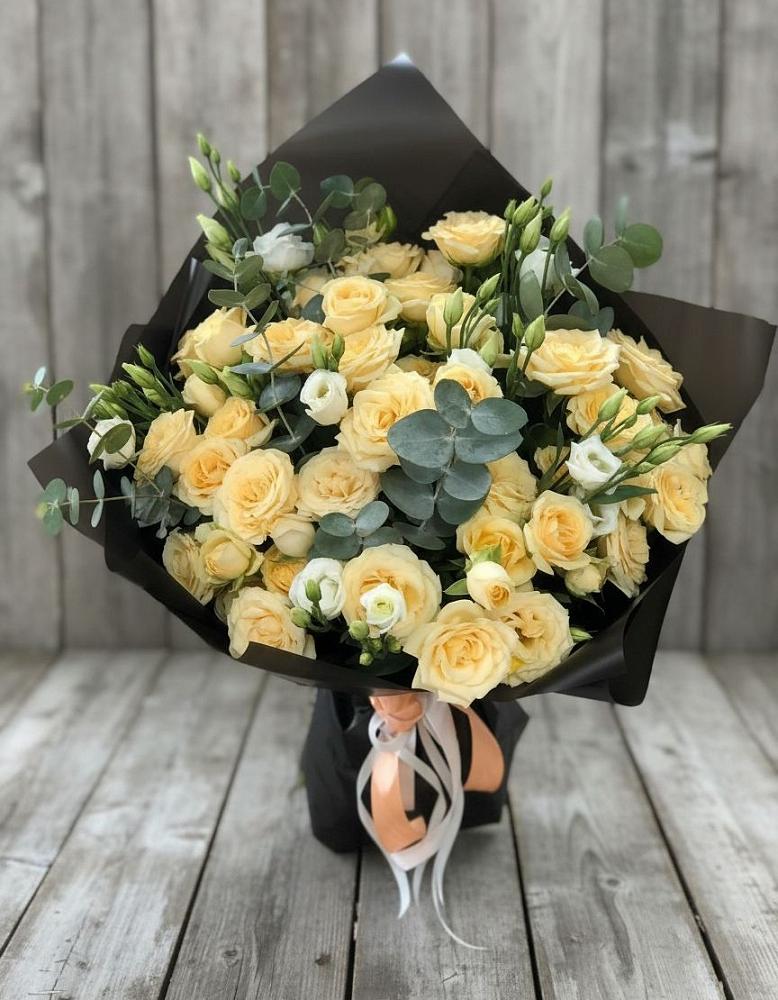 Букет цветов из: Розы и Лизиантусы в Вершино-Дарасунском