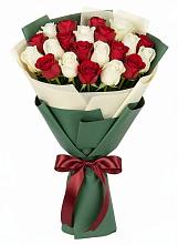 Букет Микс из красных и белых роз #REPLACE_PRED# Вершино-Дарасунском