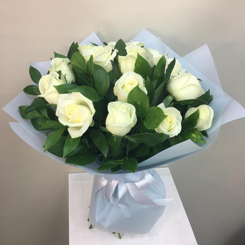 Букет 15 Белых роз Проуд в Вершино-Дарасунском