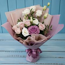 Букет цветов из:  Розы и Лизиантусы в Вершино-Дарасунском