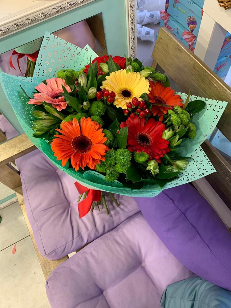 Букет цветов из: Герберы, Хризантемы и Альстромерии в Вершино-Дарасунском