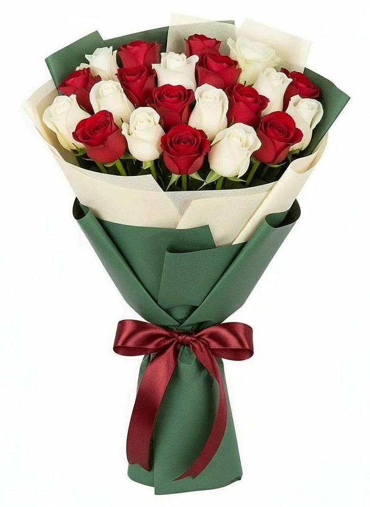 Букет Микс из красных и белых роз в Вершино-Дарасунском