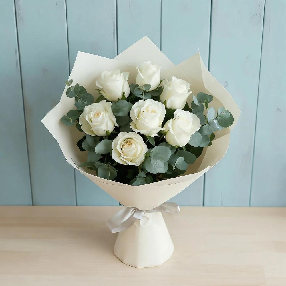 Букет Белые розы в Эвкалипте в Вершино-Дарасунском