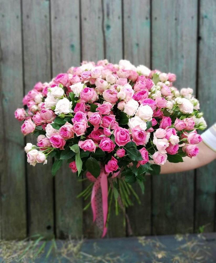 Букет Розовые кустовые розы Натали и Лав Лидия в Вершино-Дарасунском