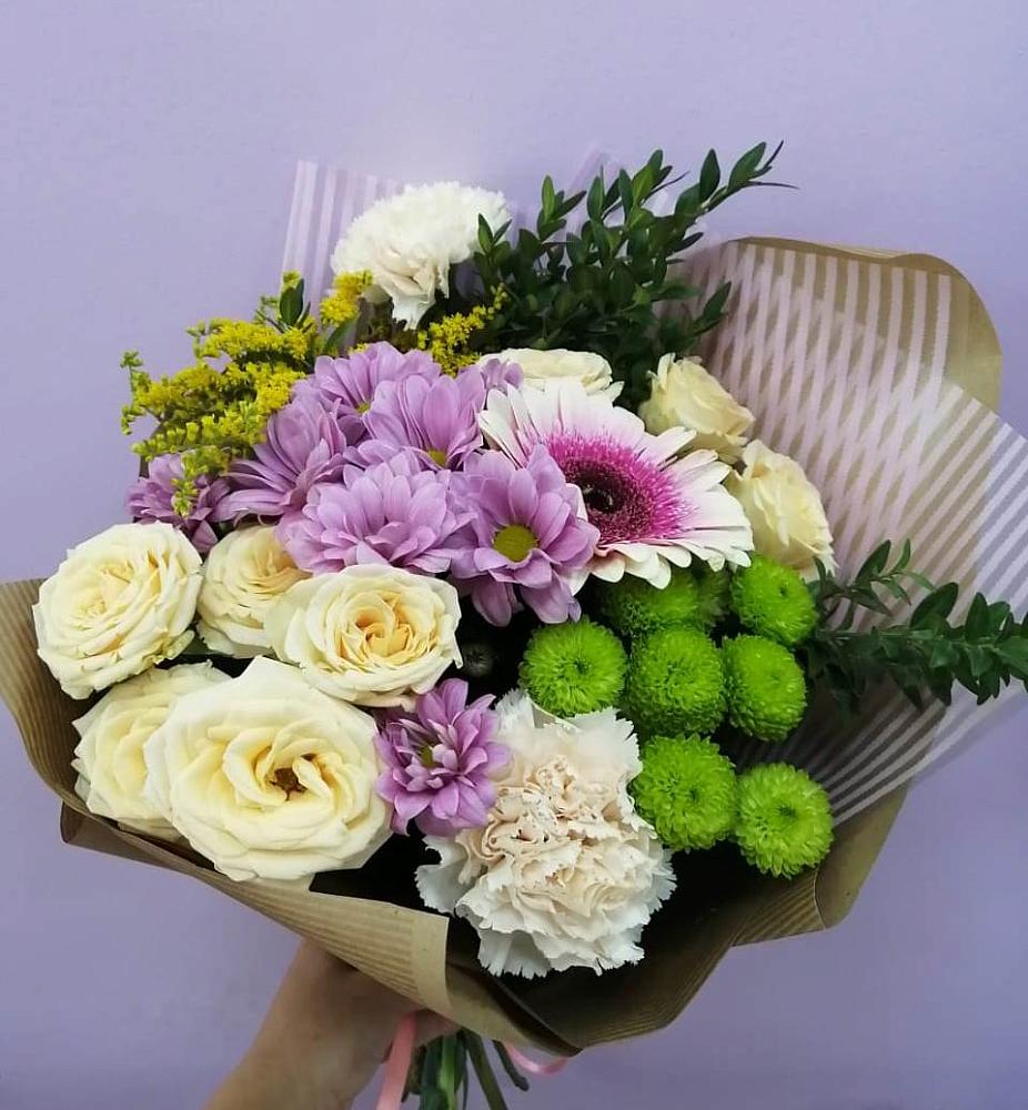 Букет цветов из: Хризантемы, Розы, Гвоздики и Герберы в Вершино-Дарасунском