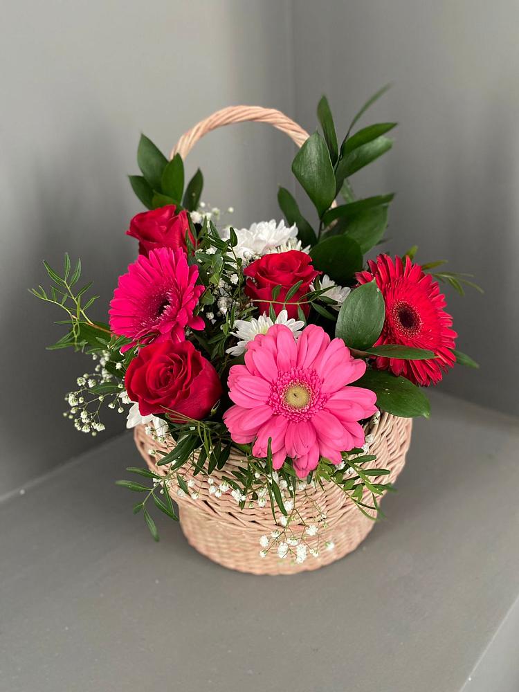 Цветочная композиция из Розы, Хризантемы и Герберы в корзине в Вершино-Дарасунском
