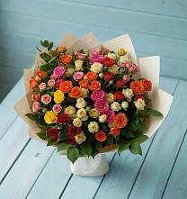 Букет Микс из разноцветных кустовых роз в Вершино-Дарасунском